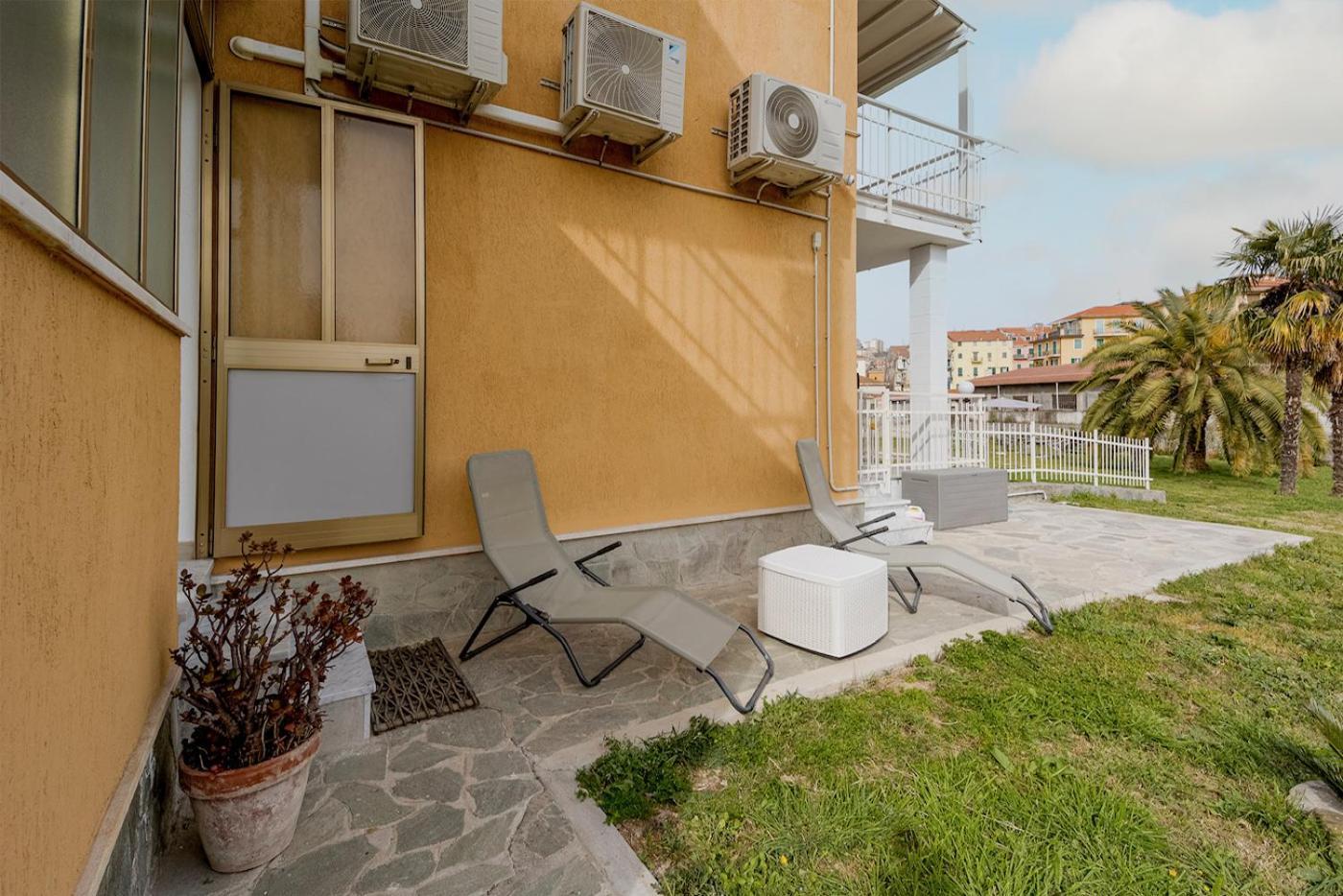 Il Gattino Di Porto - Apt 3 - Monolocale Veranda Piscina Imperia Eksteriør bilde