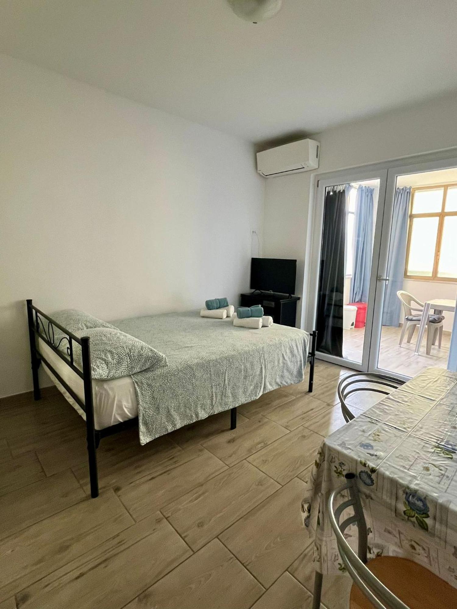 Il Gattino Di Porto - Apt 3 - Monolocale Veranda Piscina Imperia Eksteriør bilde